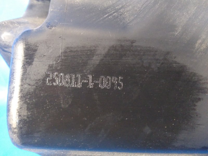 Air filter housing AUDI A6 (C7) 11-18 2011