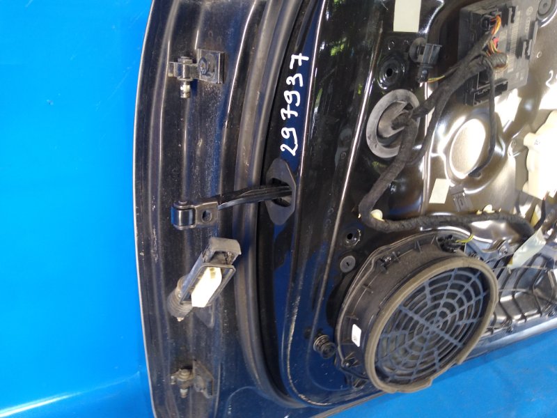 Door limiter AUDI A6 (C7) 11-18 2011 Right Front