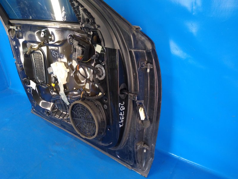 Door AUDI A6 (C7) 11-18 2011 Left. Front.
