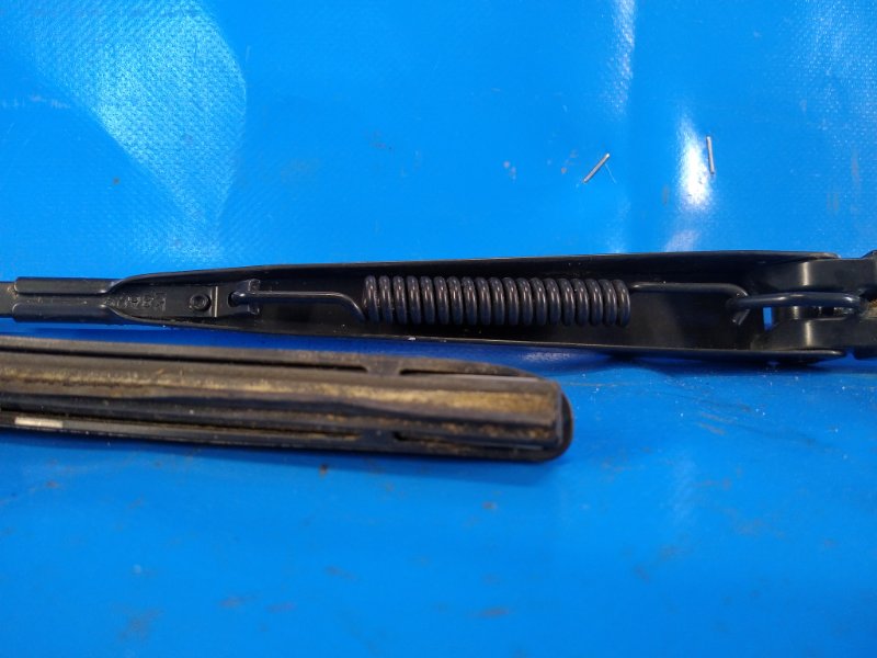 Front windshield wiper arm MAZDA MX-5 15- 2018 Right.