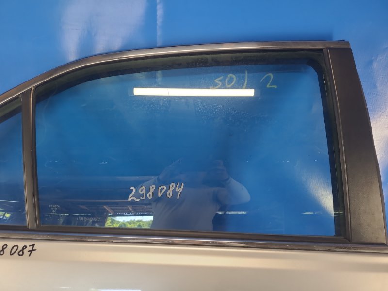 Door glass TOYOTA CAMRY 40 06-11 2010 Right Rear