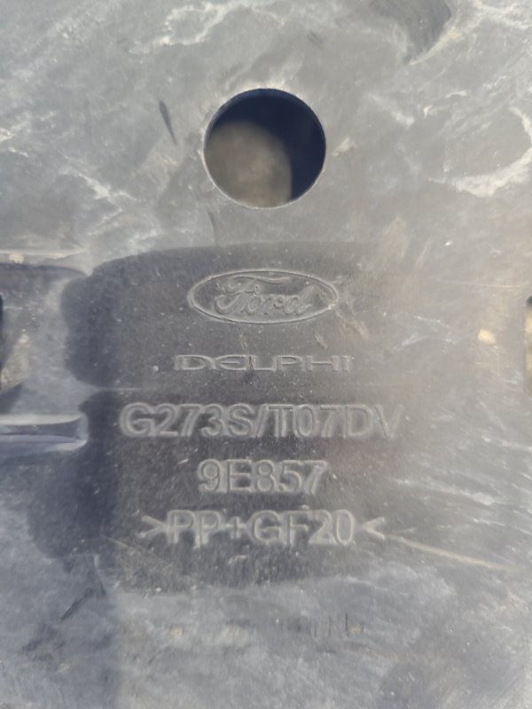 Fuel absorber for Ford Mustang 15-2019