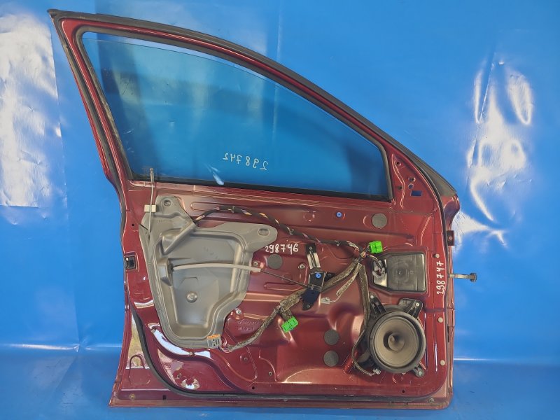 Door VOLVO XC70 00–07 2006 Left. Front.