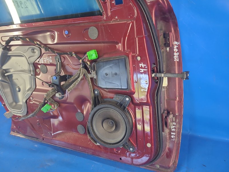 Door VOLVO XC70 00–07 2006 Left. Front.