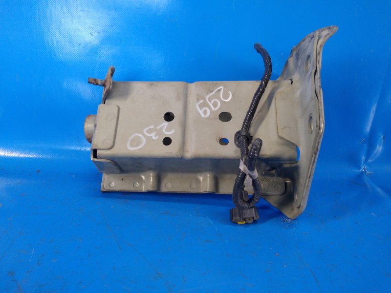 Front bumper reinforcement bracket NISSAN SENTRA B17 12-21 2013 Left.