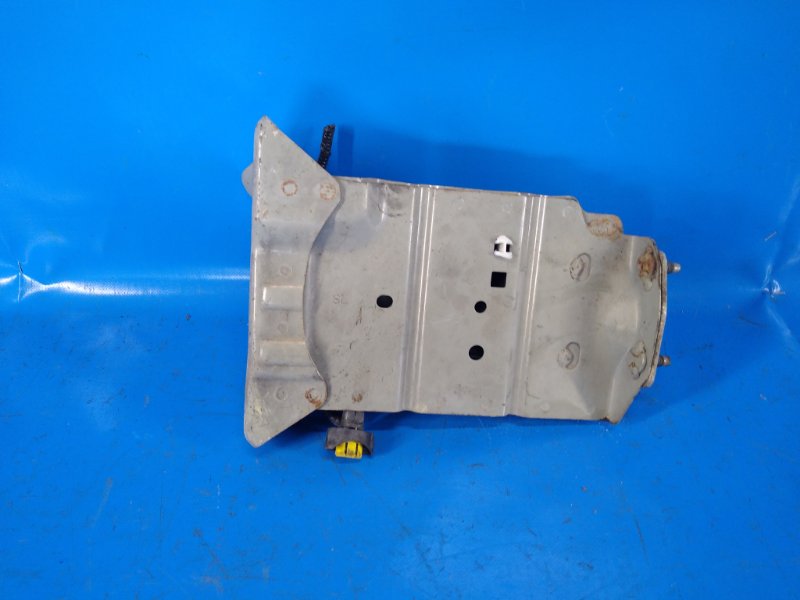 Front bumper reinforcement bracket NISSAN SENTRA B17 12-21 2013 Left.