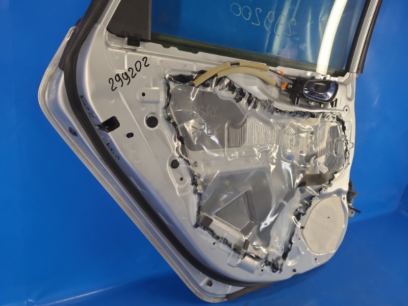 Door NISSAN SENTRA B17 12-21 2013 Left. Rear.