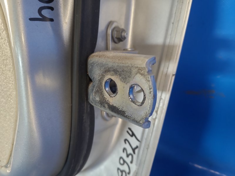 Lower door hinge NISSAN SENTRA B17 12-21 2013 Left. Rear.