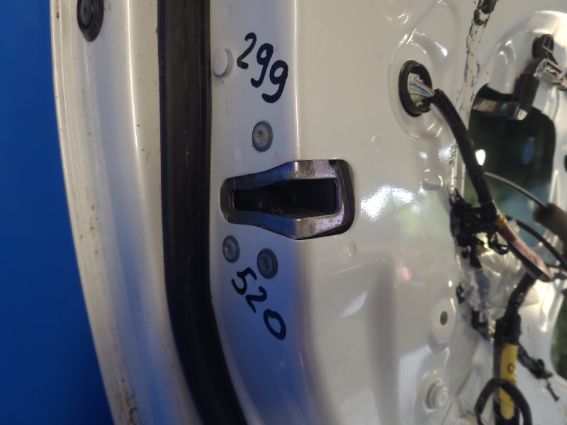 Door lock LEXUS IS250/350 05-13 2013 Lev.
