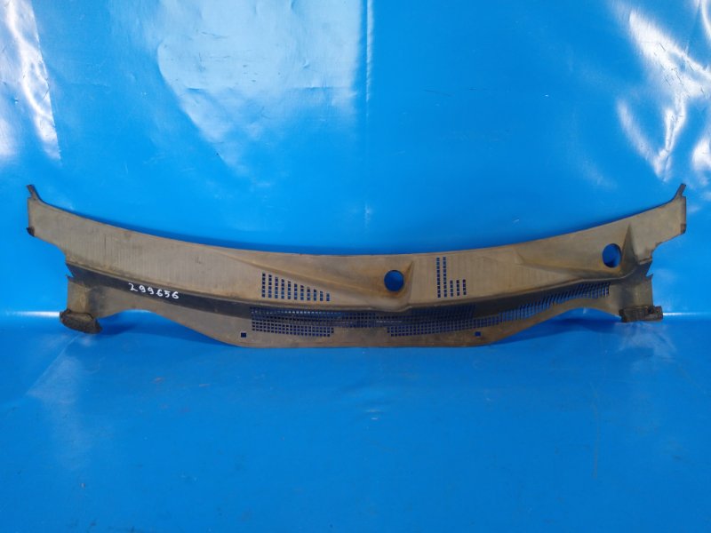 Plastic windshield trim / Frog for Dodge Caliber 06-11 2006