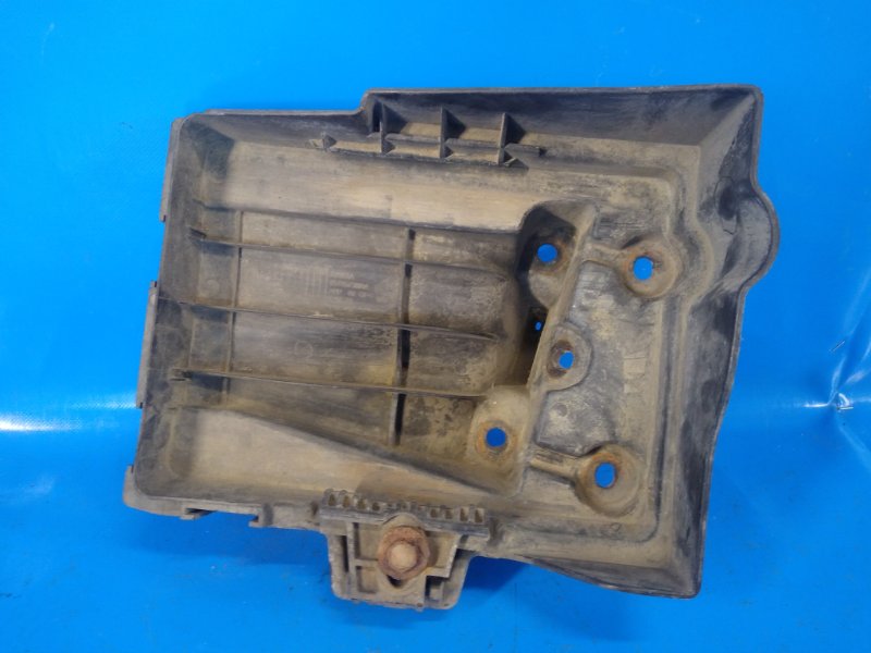2006 Dodge Caliber Battery Shelf