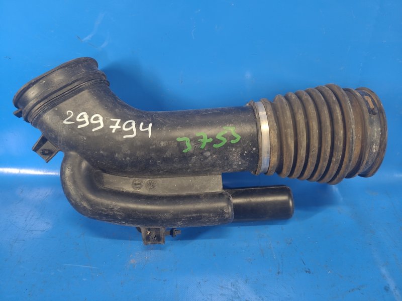 Chrysler 200 10-14 2013 Air Filter Hose