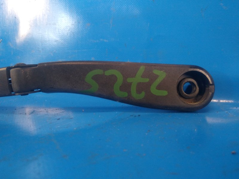 Front windshield wiper arm CHRYSLER 200 10-14 2012 Right