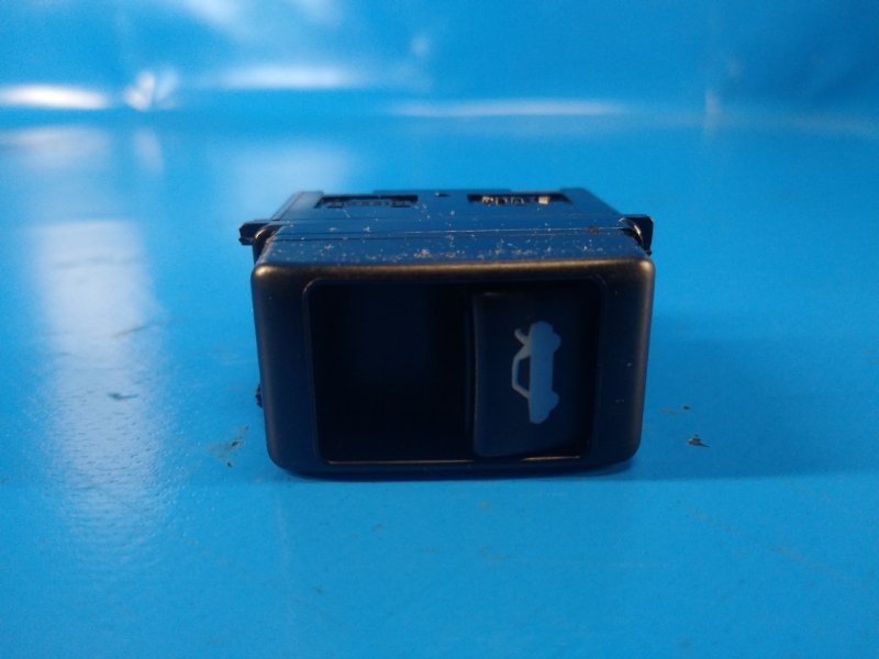 External trunk release button for Nissan Sentra B17 12-21 2013