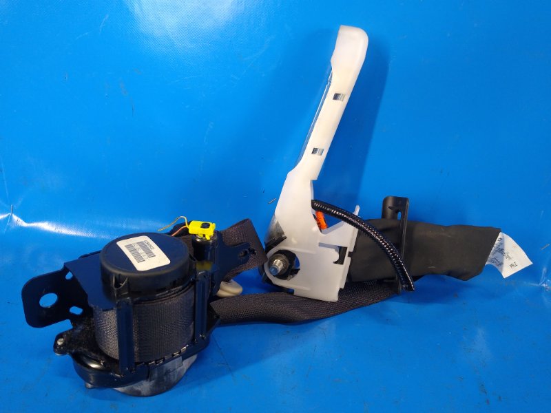 Seat belt NISSAN SENTRA B17 12-21 2013 Left. Front.