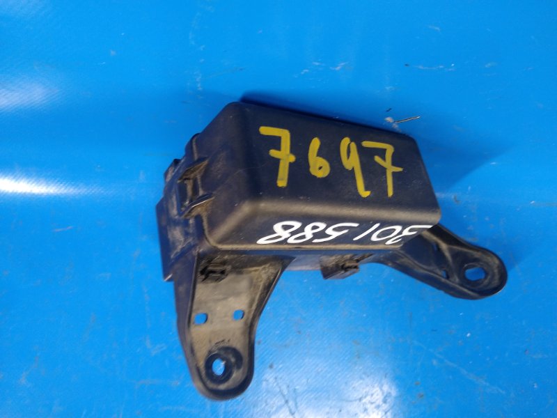 Fuse box engine compartment Lexus IS250/350 05-13 2013