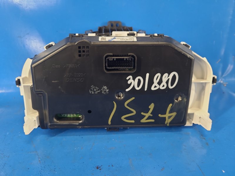 Instrument panel MITSUBISHI MIRAGE 13- 2013