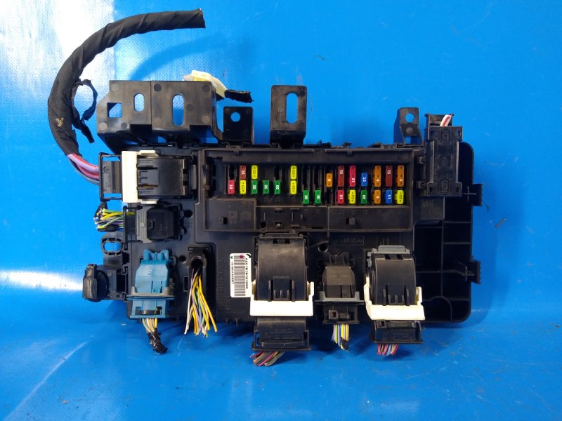 2019 Ford Mustang 15- Interior Fuse Box