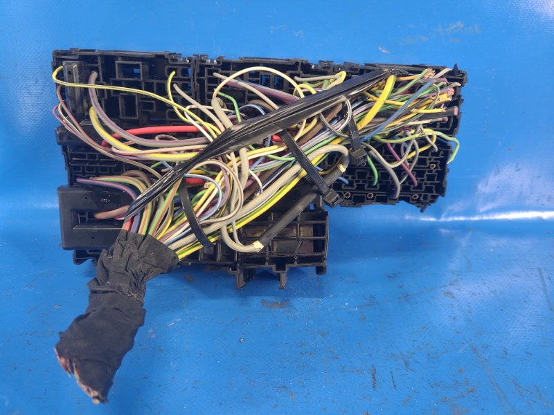 2019 Ford Mustang 15- Interior Fuse Box