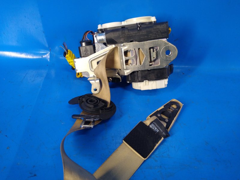 Seat belt AUDI A6 (C7) 11-18 2011 Right Front