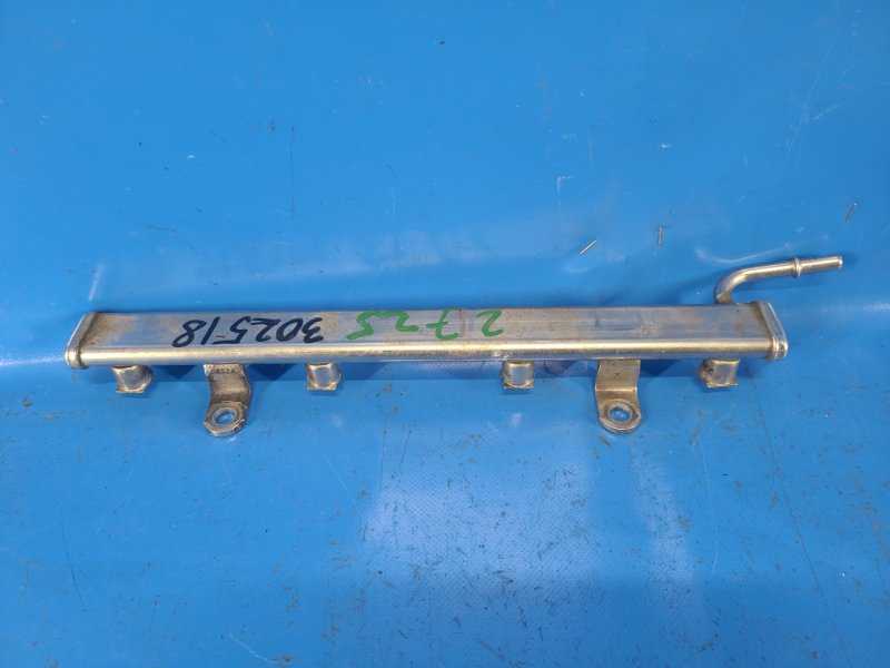 Fuel Rail Chrysler 200 10-14 2012