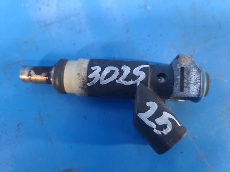 Fuel injector Chrysler 200 10-14 2012