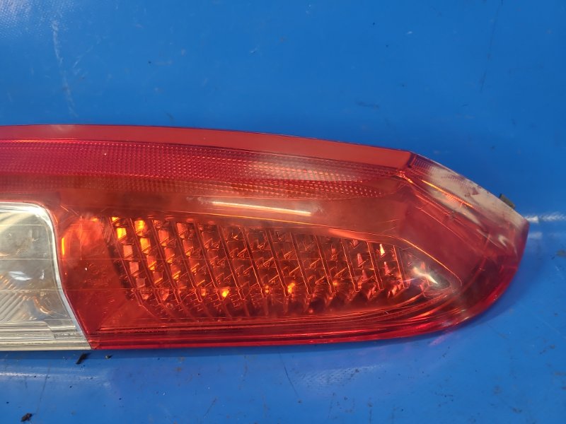 Exterior light VOLVO XC70 00–07 2006 Left.