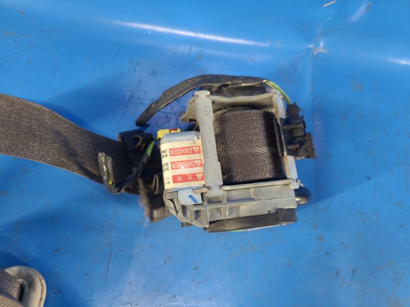 Seat Belt DODGE CALIBER 06-11 2006 Left Front.