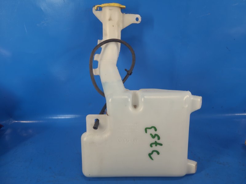 Chrysler 200 Windscreen Washer Reservoir 10-14 2013