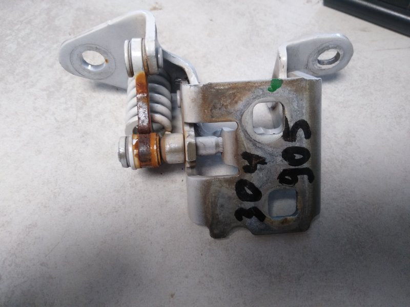 Lower door hinge CHRYSLER 200 10-14 2013 Right Front