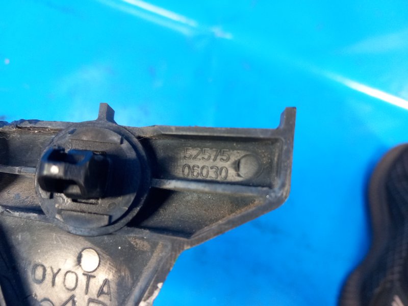 Rear bumper bracket TOYOTA CAMRY 40 06-11 Right.