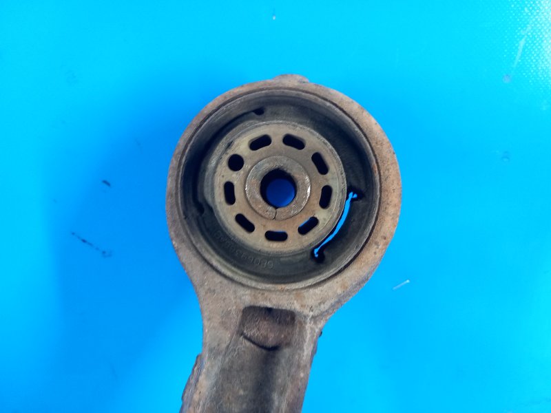 Lower front suspension arm CHRYSLER 200 10-14 2013 Left.