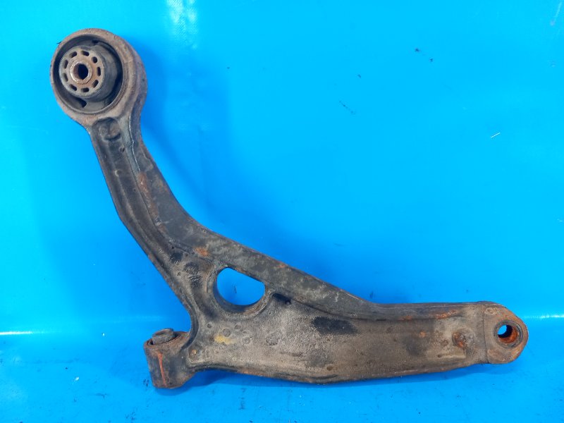 Lower front suspension arm CHRYSLER 200 10-14 2013 Left.