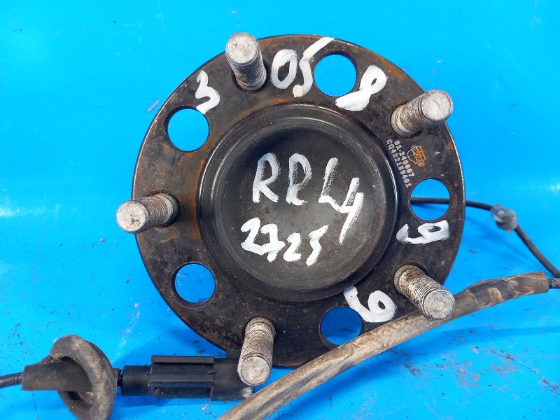 Hub CHRYSLER 200 10-14 2012 Left. Rear
