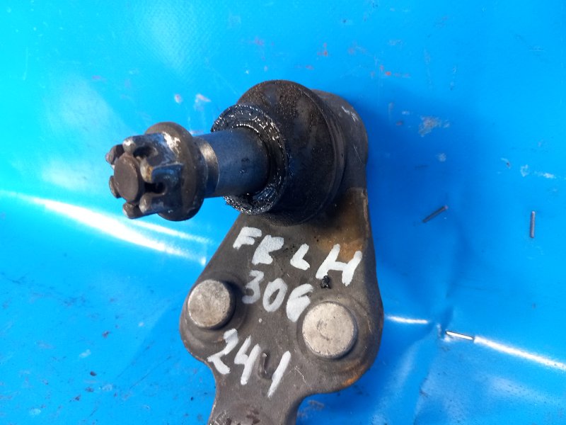 Ball joint TOYOTA CAMRY 40 06-11 2010 Left.