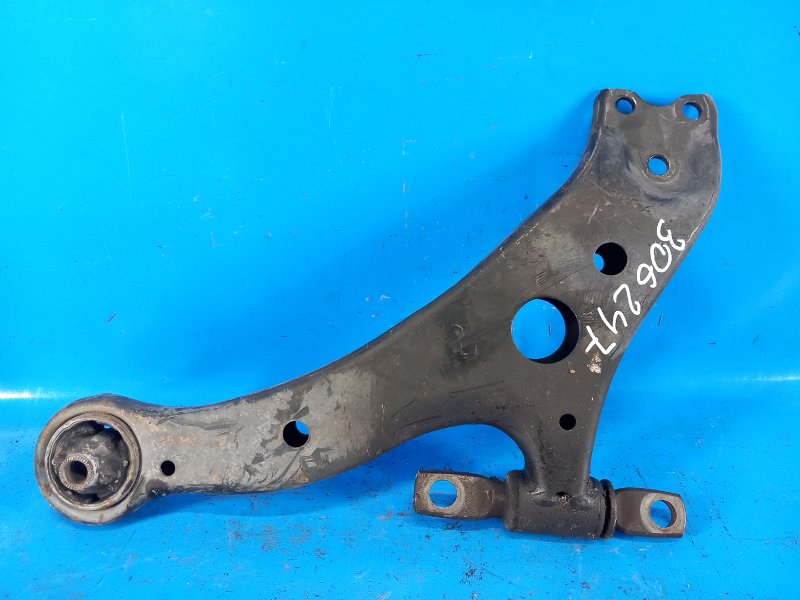 Lower front suspension arm TOYOTA CAMRY 40 06-11 2010 Left.