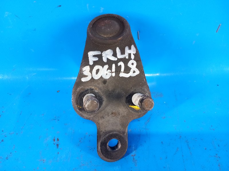 Ball joint TOYOTA CAMRY 40 06-11 2007 Left. Front.