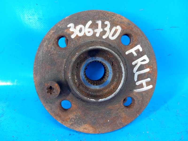Hub MINI COOPER S R57 09-15 2011 Left. Before.