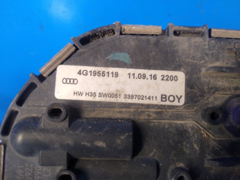 Windshield wiper motor AUDI A6 (C7) 11-18 2011