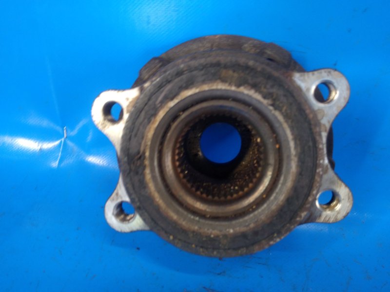 Hub AUDI A6 (C7) 11-18 2011 Left. Before.