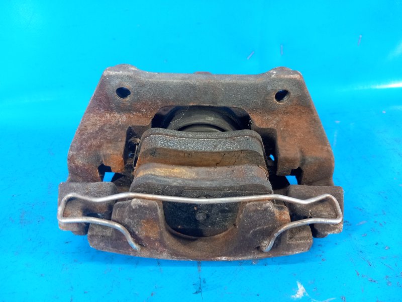 Brake Caliper VOLVO XC70 00–07 2006 Left Rear