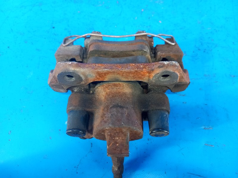 Brake Caliper VOLVO XC70 00–07 2006 Right Rear