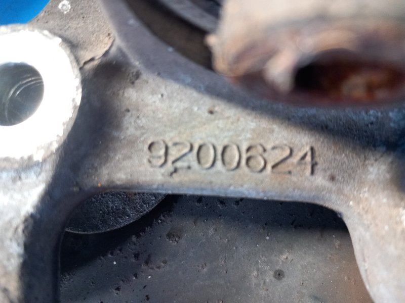 Trunnion VOLVO XC70 00–07 2006 Right