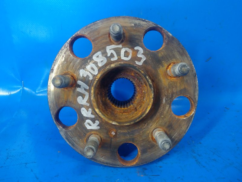 Hub LEXUS IS250/350 05-13 2013 Right. Rear