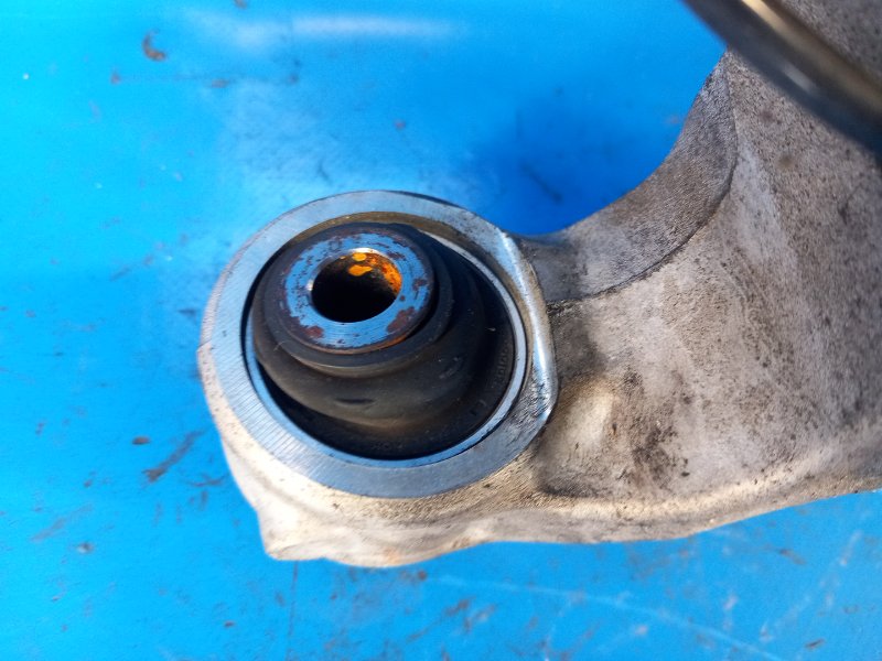 Trunnion MAZDA MX-5 15- 2018 Left. Rear.