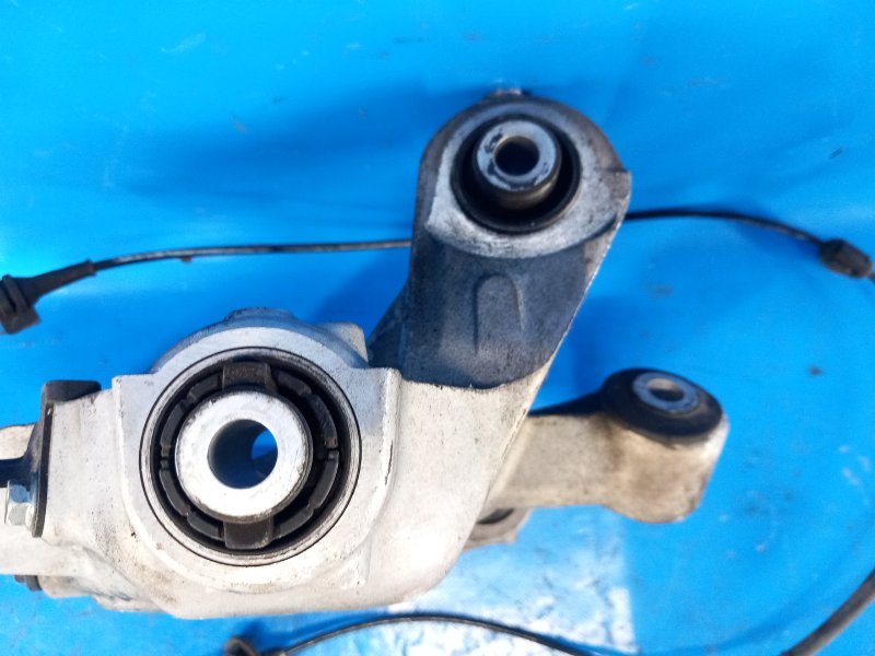 Trunnion MAZDA MX-5 15- 2018 Left. Rear.