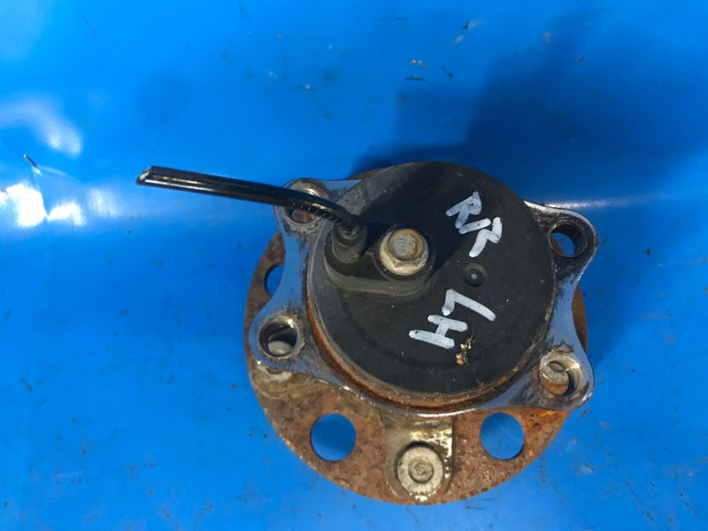 Hub JEEP COMPASS 06-16 2014 Left. Rear
