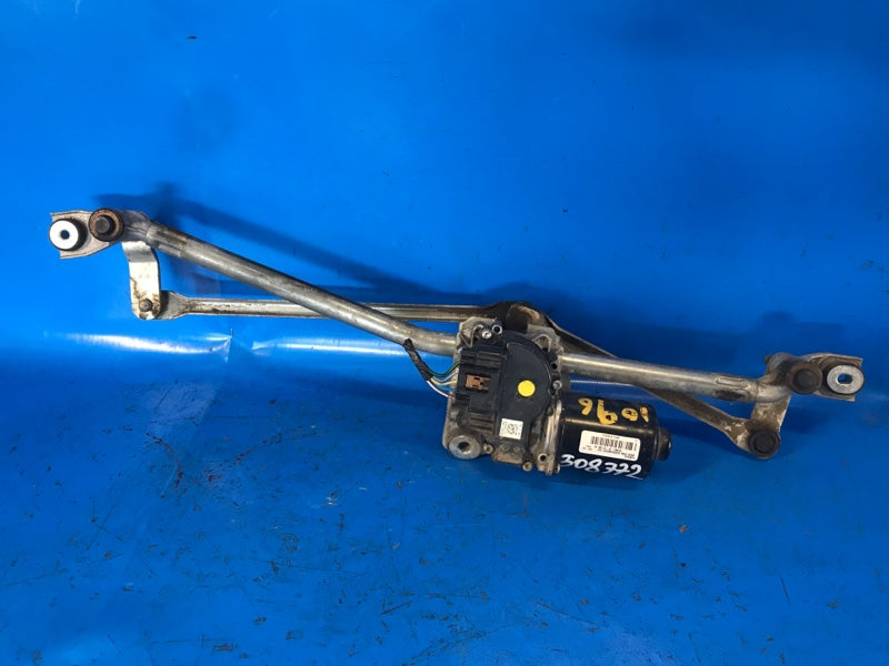 Ford Mustang 15-2019 Windshield Wiper Linkage
