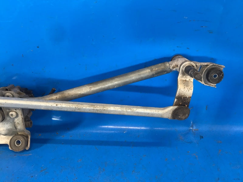 Ford Mustang 15-2019 Windshield Wiper Linkage