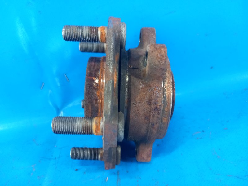Hub NISSAN SENTRA B17 12-21 2013 Left. Before.